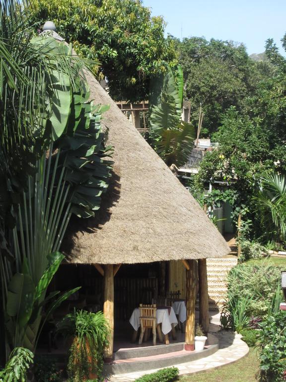 Precious Guesthouse Entebbe Exterior photo